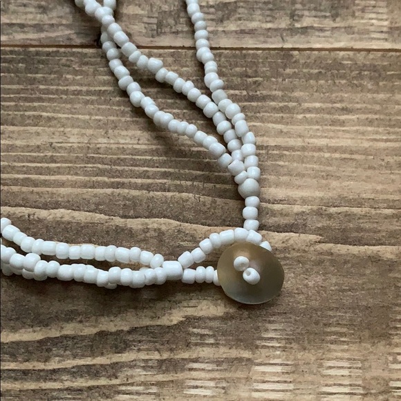 Shell Necklace - Picture 3 of 5